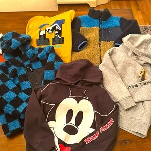 Boys 5/6 lot of sweatshirts and jackets!m